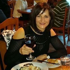 Meet your Posher, Monica